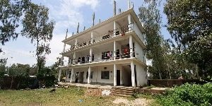 received_430080577851434-300x150