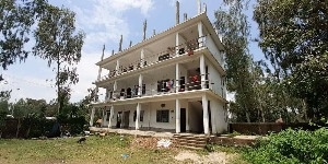 received_430080577851434-300x150