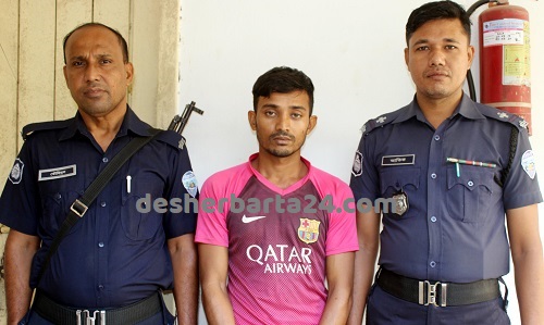 muradnagar comilla 15-11-19 pc মুরাদনগরে ২য় শ্রেণীর দুই শিশু ধর্ষণের শিকার ধর্ষক গ্রেফতার